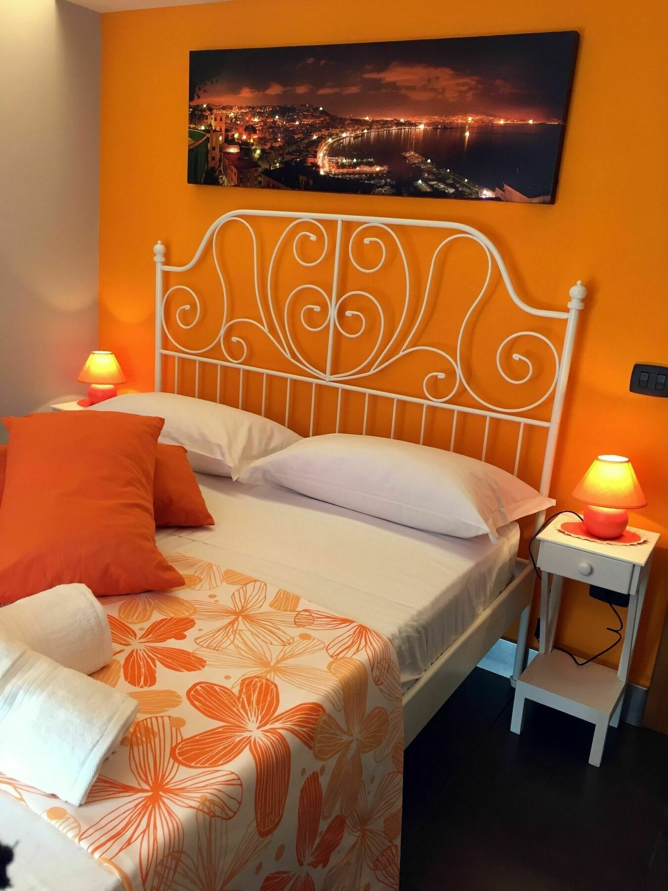 Dante & Beatrice Bed & Breakfast เนเปิลส์ ภายนอก รูปภาพ